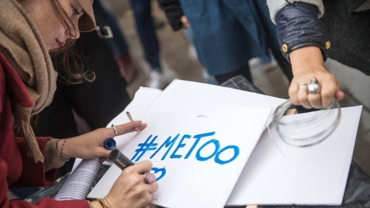 #MeToo : Οι Δημοσιογράφοι Χωρίς Σύνορα ζητούν από τα κράτη να προστατεύουν τους δημοσιογράφους που ασχολούνται με τα δικαιώματα των γυναικών